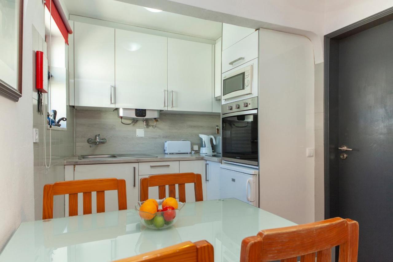 B12 - Pool And Sun Apartment ラゴス エクステリア 写真